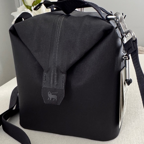 New Stanley Julienne Mini Soft Cooler - Black Carry Cooler - Picture 4 of 16